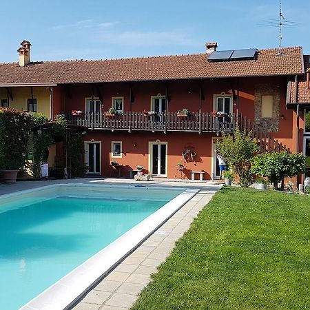 B&B La Cascina Di Monia E Mario Borgo Ticino Dış mekan fotoğraf