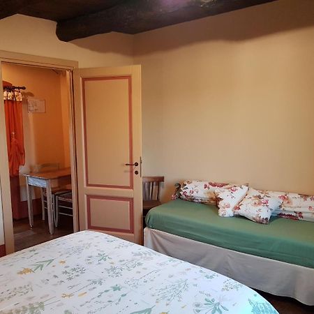B&B La Cascina Di Monia E Mario Borgo Ticino Dış mekan fotoğraf