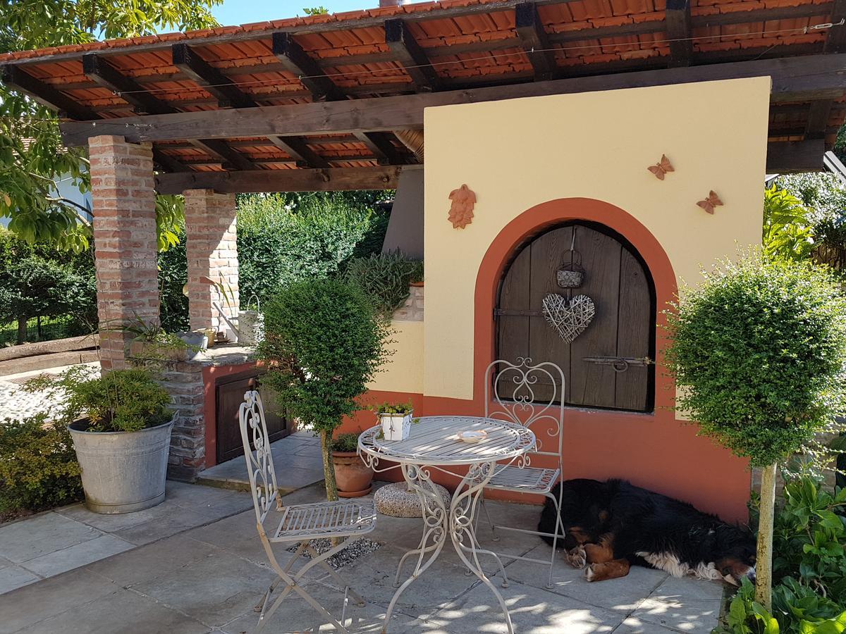 B&B La Cascina Di Monia E Mario Borgo Ticino Dış mekan fotoğraf