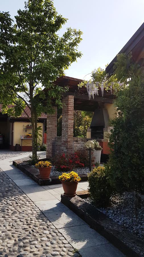B&B La Cascina Di Monia E Mario Borgo Ticino Dış mekan fotoğraf