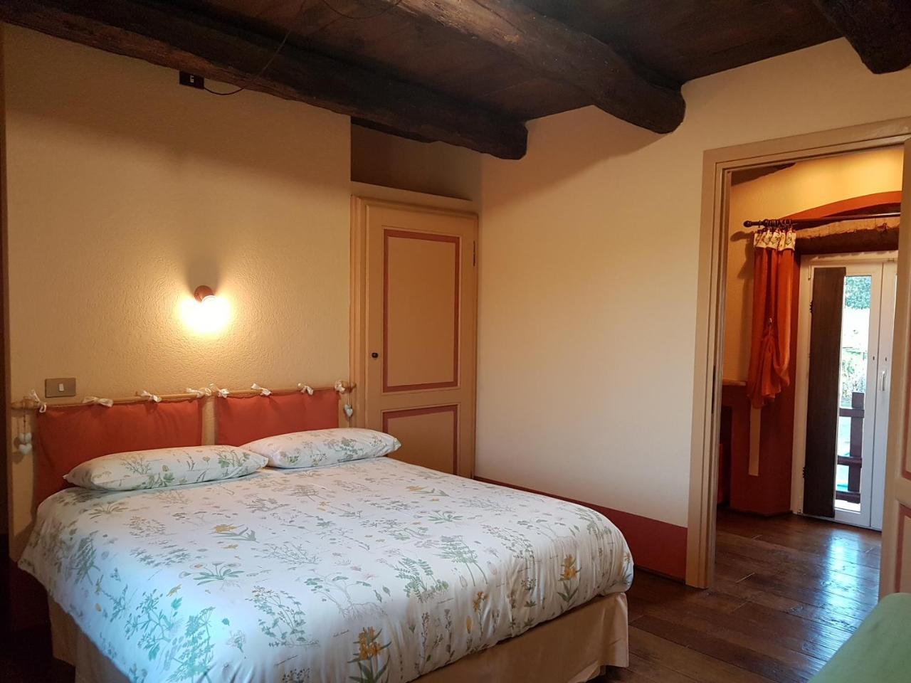 B&B La Cascina Di Monia E Mario Borgo Ticino Dış mekan fotoğraf